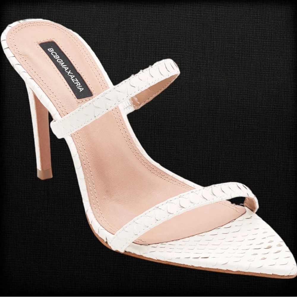 BCBGMAXAZRIA Women’s Duponi Leather Sandal Optic White